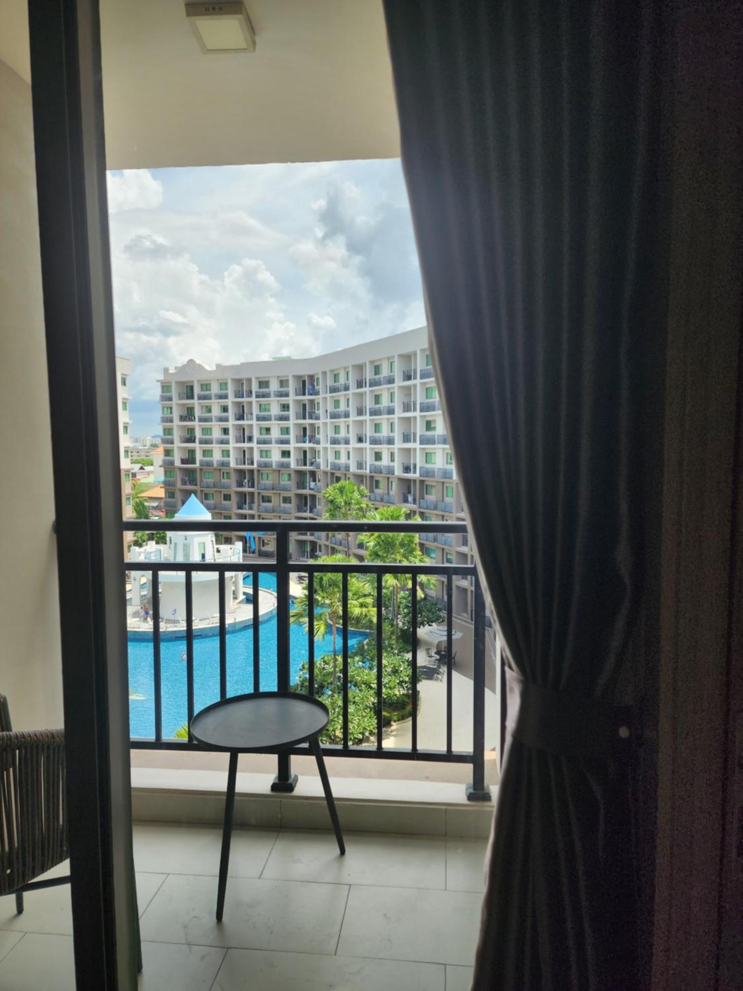 Arcadia Continental Resort, *